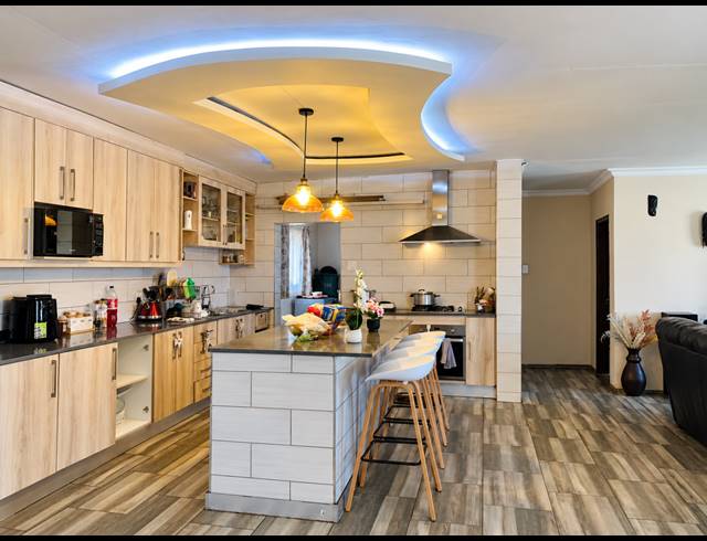 3 BEDROOM HOUSE FOR SALE IN JAMESON PARK